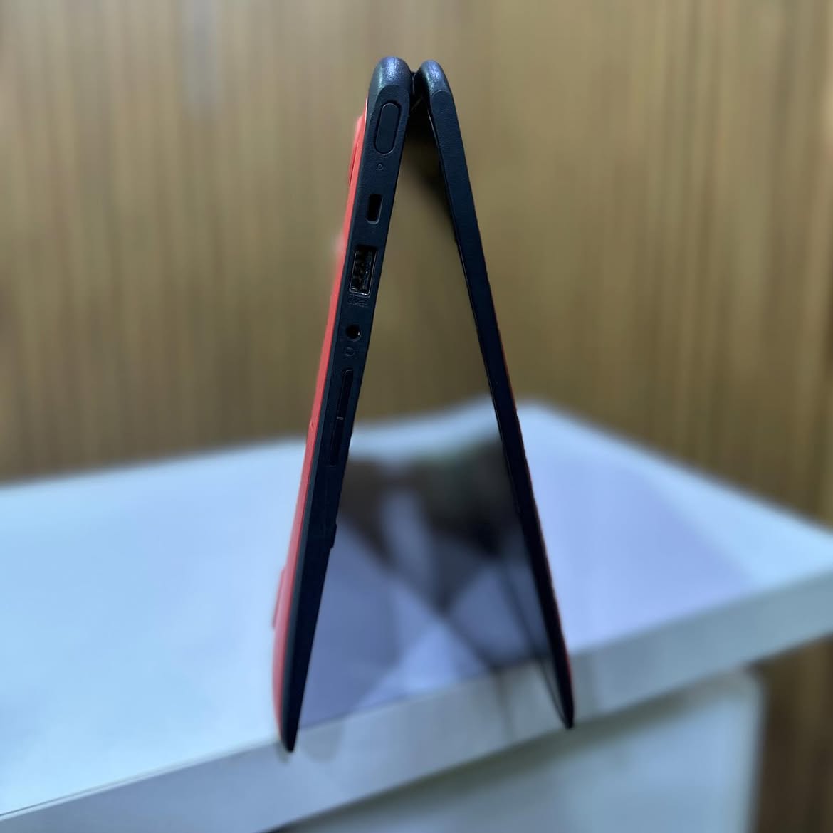  Hp probook x360 11 G1 EE ($145usd) Red/Maroon 